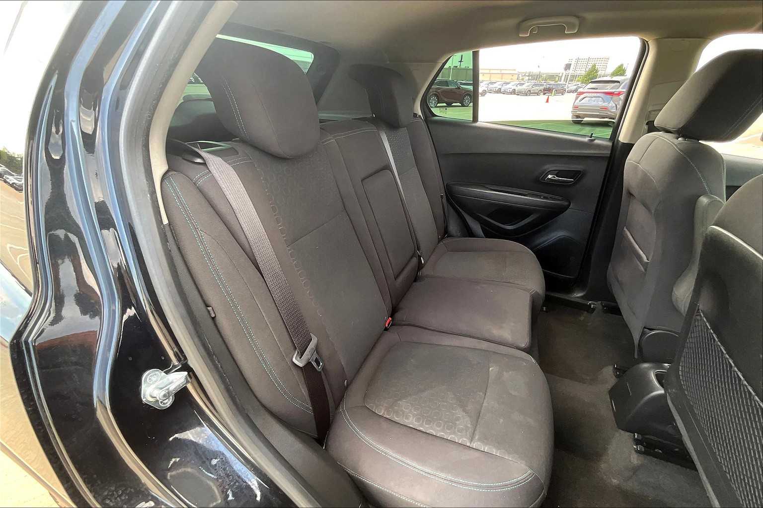 2016 Chevrolet Trax LS photo 17