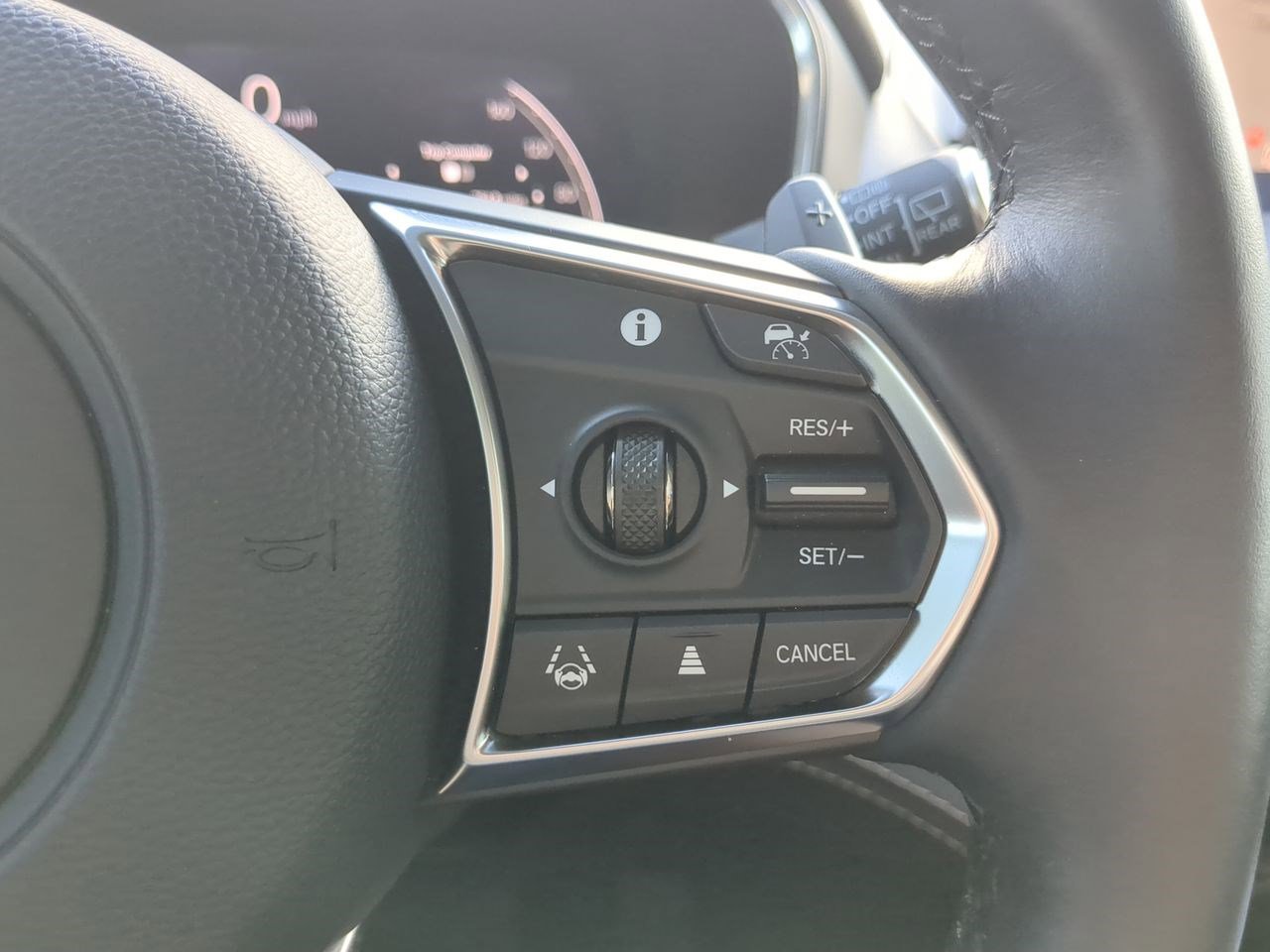 2023 Acura MDX Advance SH-AWD photo 26