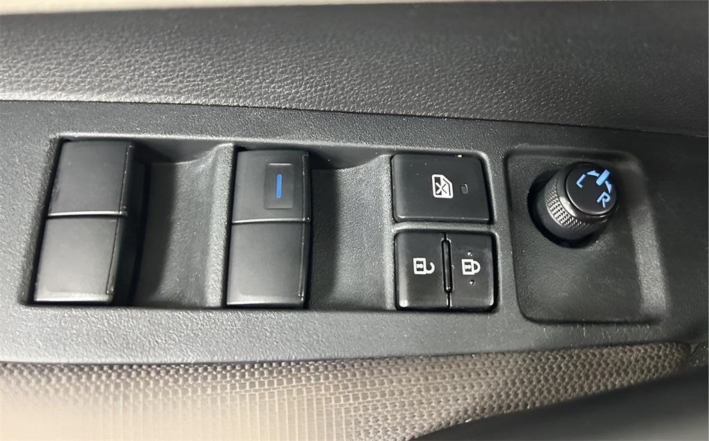 2020 Toyota Corolla LE photo 11