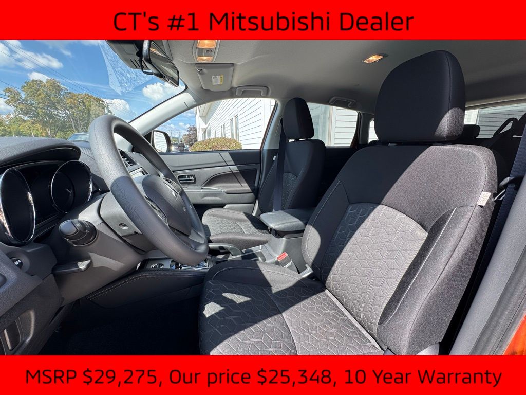 2025 Mitsubishi Outlander Sport ES photo 2