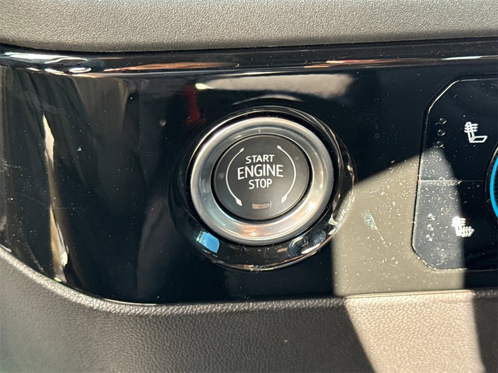 2023 Chevrolet Silverado 1500 LT photo 7