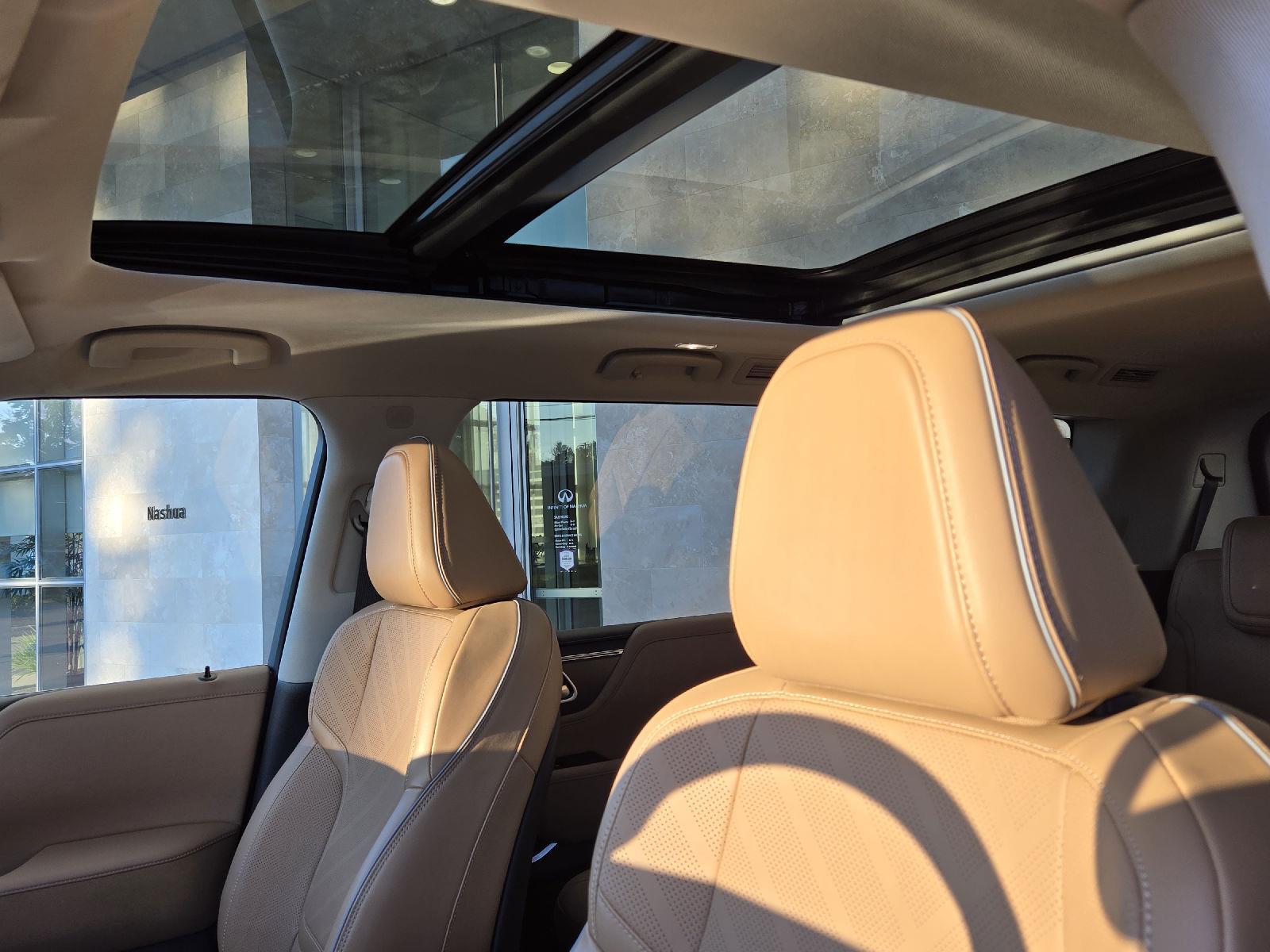2025 Infiniti QX80 Luxe photo 10