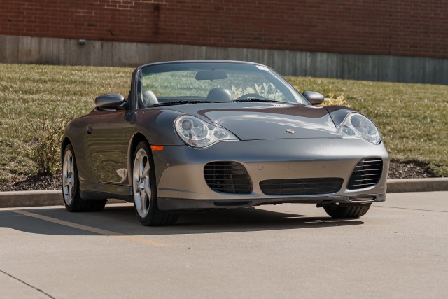 2004 Porsche 911 Carrera 4S