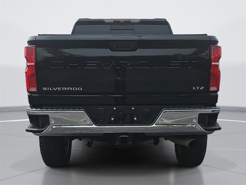 2024 Chevrolet Silverado 2500HD LTZ photo 4