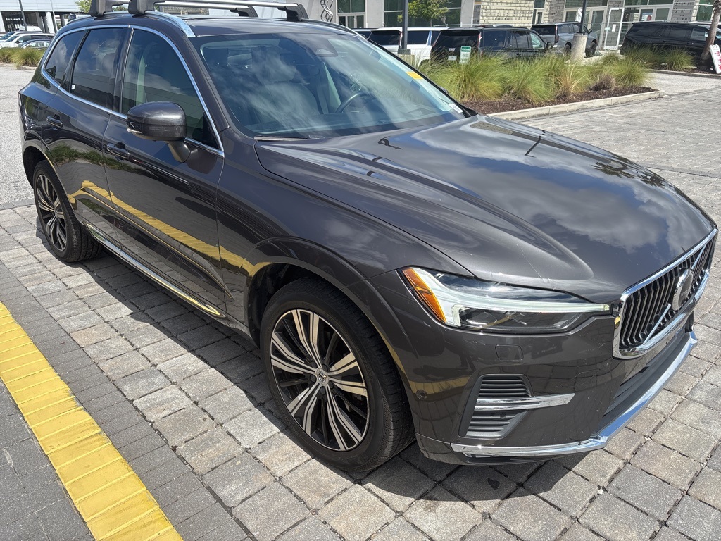 2022 Volvo XC60 B5 Inscription photo 24