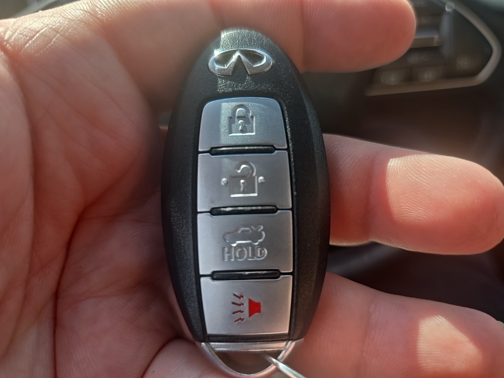 2016 Infiniti Q50 2.0t Premium AWD photo 19