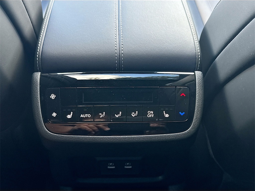 2026 Infiniti QX60 AWD photo 28