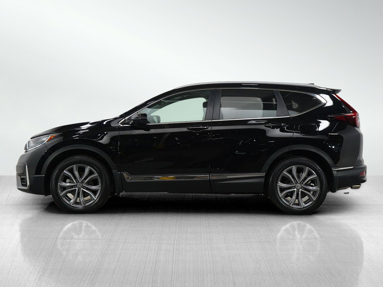 Used 2022 Honda CR-V Touring with VIN 2HKRW2H95NH663479 for sale in Burnsville, Minnesota