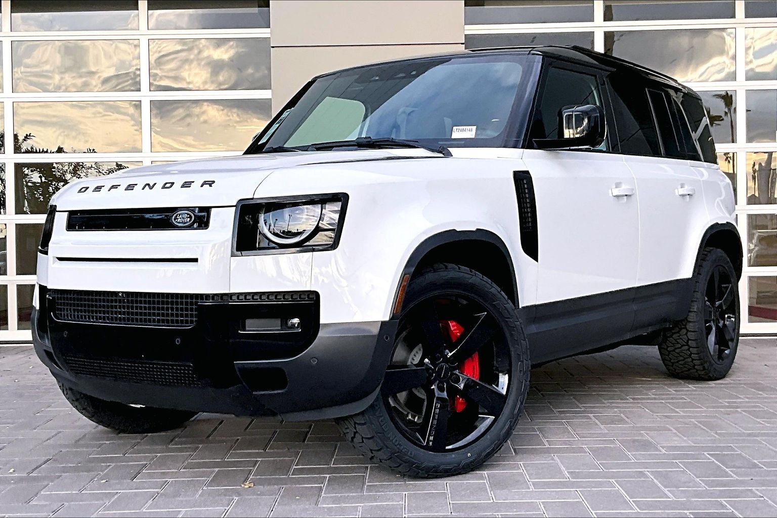 2026 Land Rover Defender S's photo