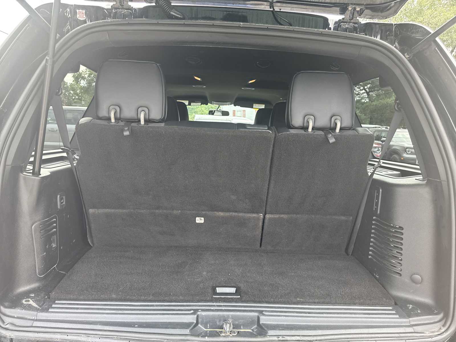 2017 Ford Expedition XLT photo 9