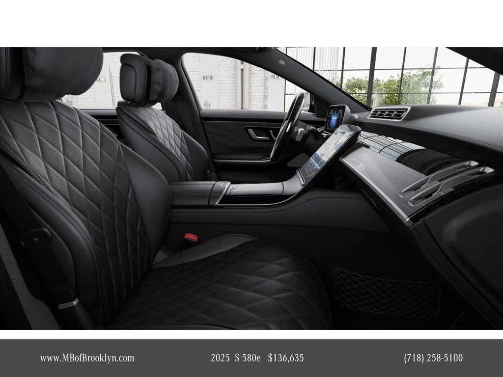 2025 Mercedes Benz S 580e 4MATIC photo 4