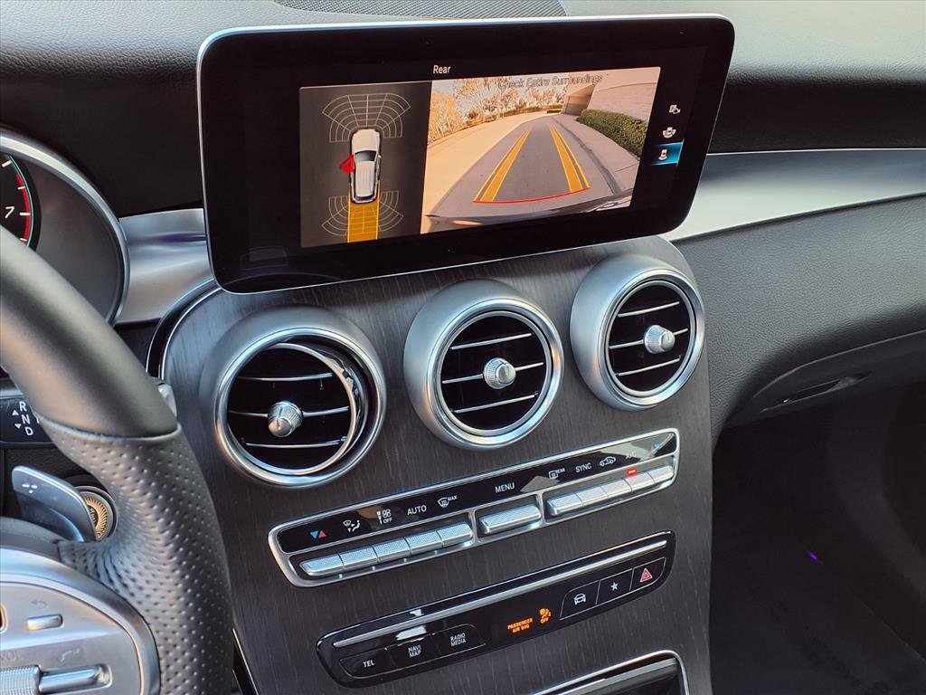 2022 Mercedes Benz GLC 300 photo 4