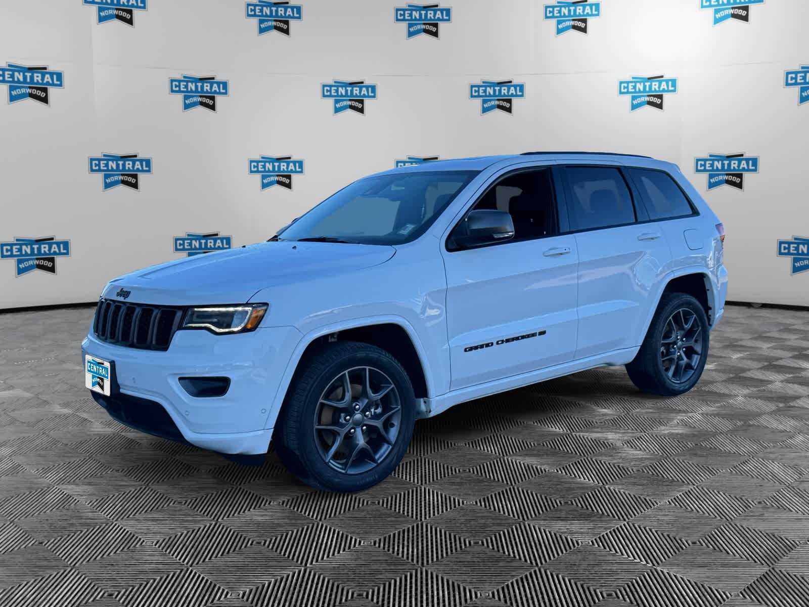 2021 Jeep Grand Cherokee 80th Edition's photo