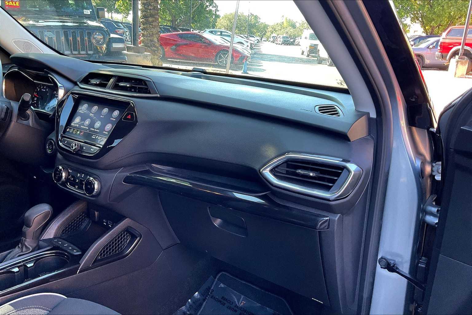 2023 Chevrolet Trailblazer LT photo 15