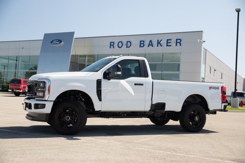 2025 Ford F-350 XL photo 3