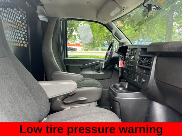 2023 Gmc Savana 2500 Cargo photo 3