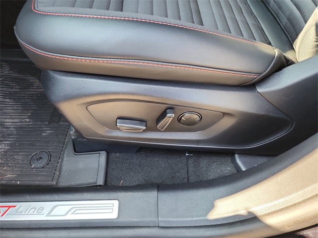 2025 Ford Explorer ST-Line photo 15