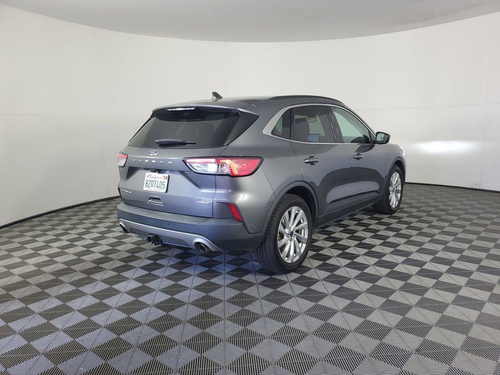 2022 Ford Escape Titanium Hybrid photo 4