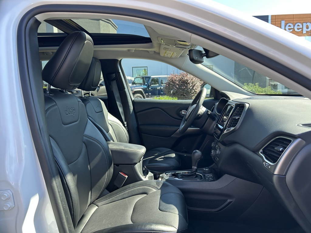 2022 Jeep Cherokee Limited photo 28