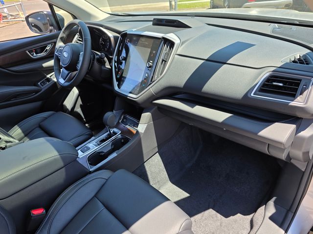 2025 Subaru Ascent Touring photo 9