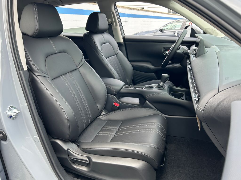 2026 Honda HR-V EX-L photo 22