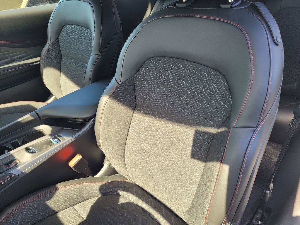 2025 Dodge Charger R/T AWD photo 8