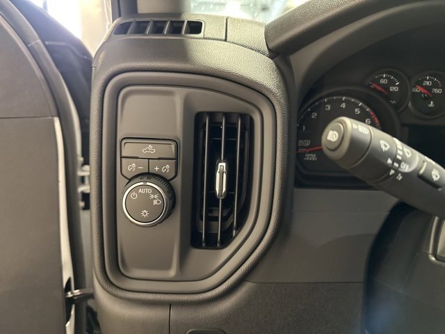 2024 Chevrolet Silverado 1500 photo 15