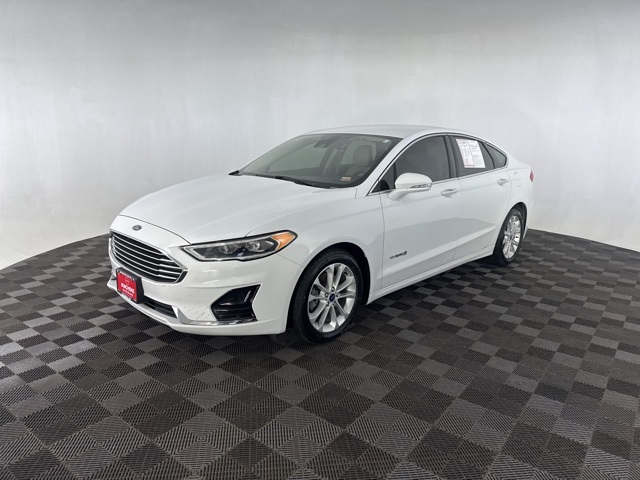 2019 Ford Fusion Hybrid SEL photo 3