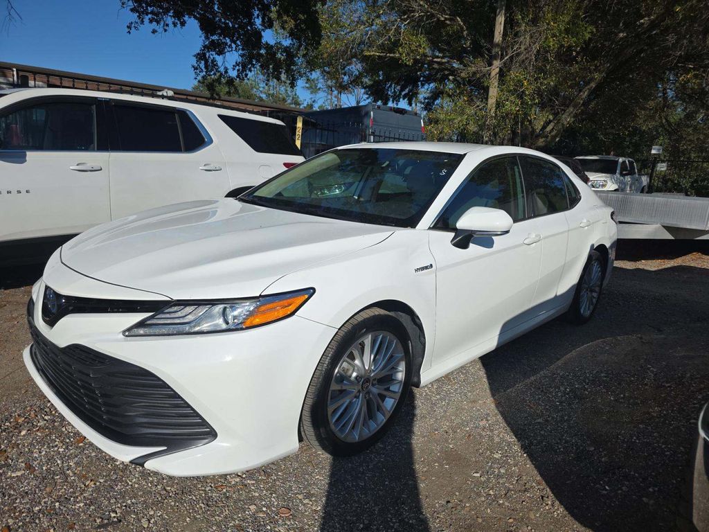 2020 Toyota Camry XLE