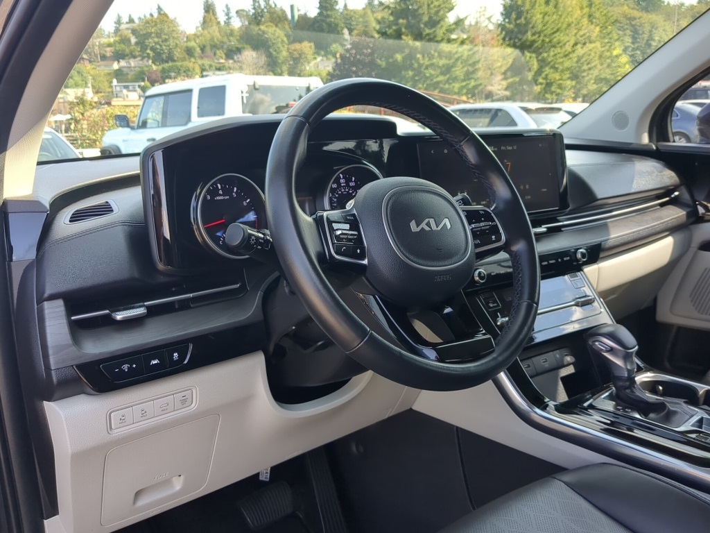 2022 Kia Carnival SX photo 11