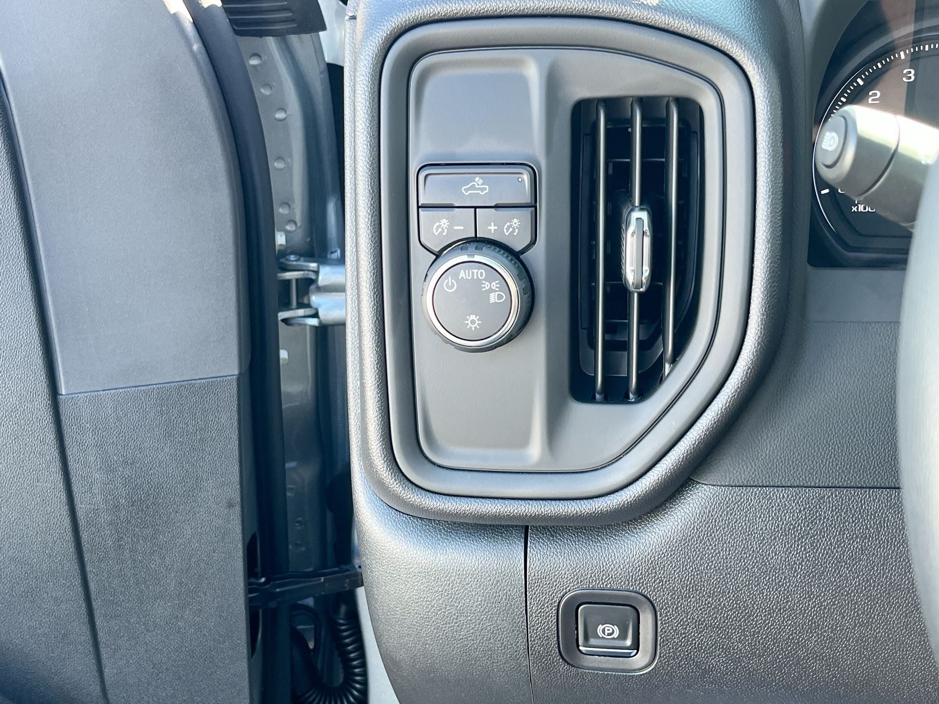 2026 Chevrolet Silverado 1500 Work Truck photo 16
