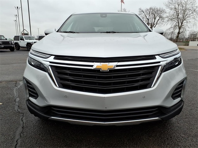 Used 2022 Chevrolet Equinox LT with VIN 3GNAXKEV5NS102921 for sale in New Carlisle, OH