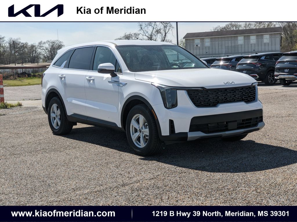 2025 Kia Sorento LX's photo