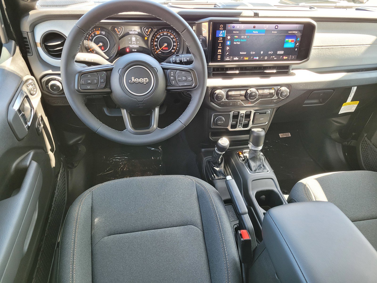2025 Jeep Wrangler Sport photo 7