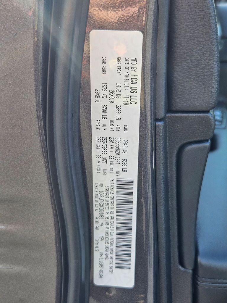 2019 Jeep Grand Cherokee Laredo Altitude photo 34