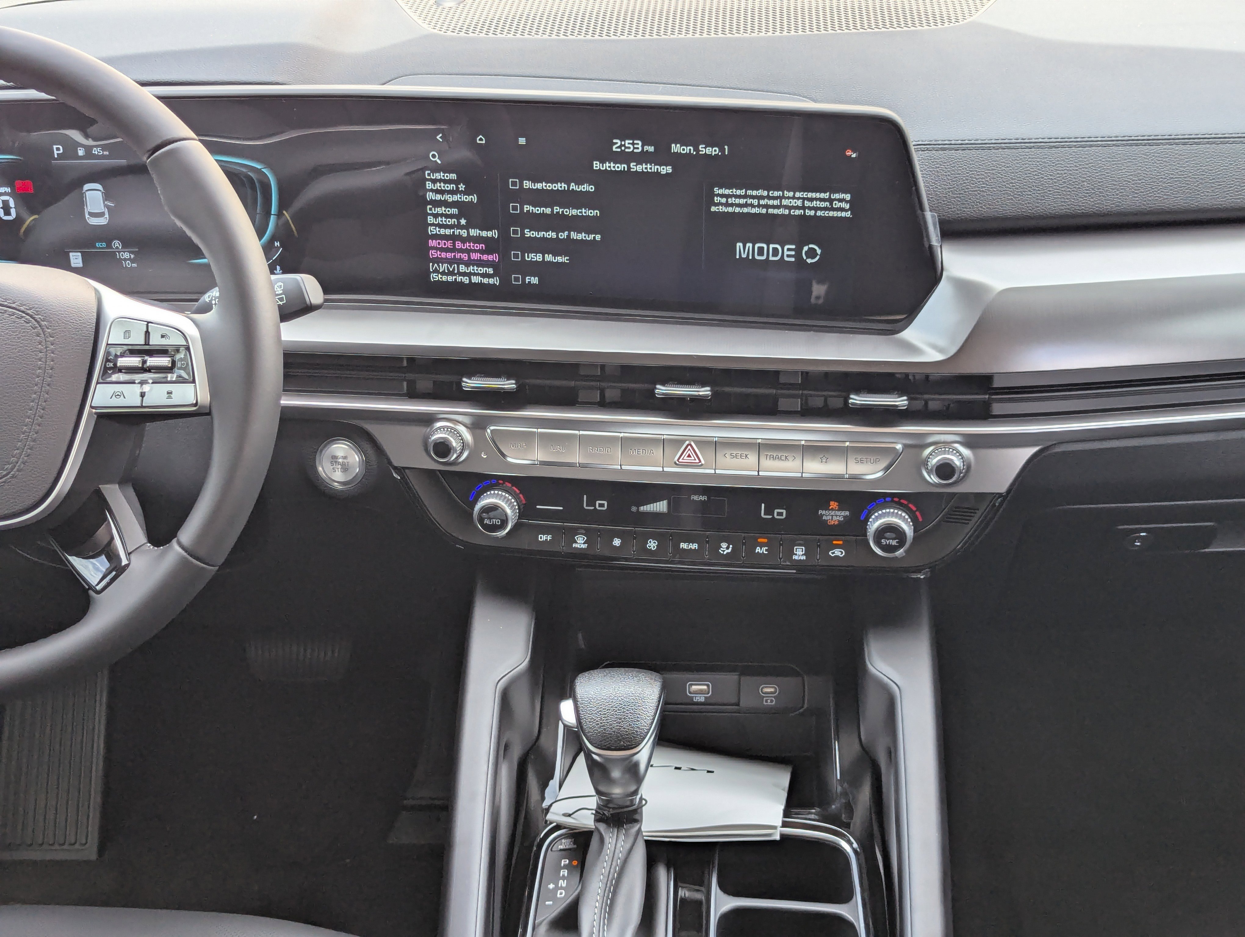 2025 Kia Telluride LX photo 2
