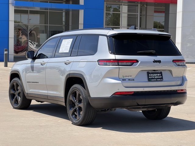 2023 Jeep Grand Cherokee Altitude photo 31