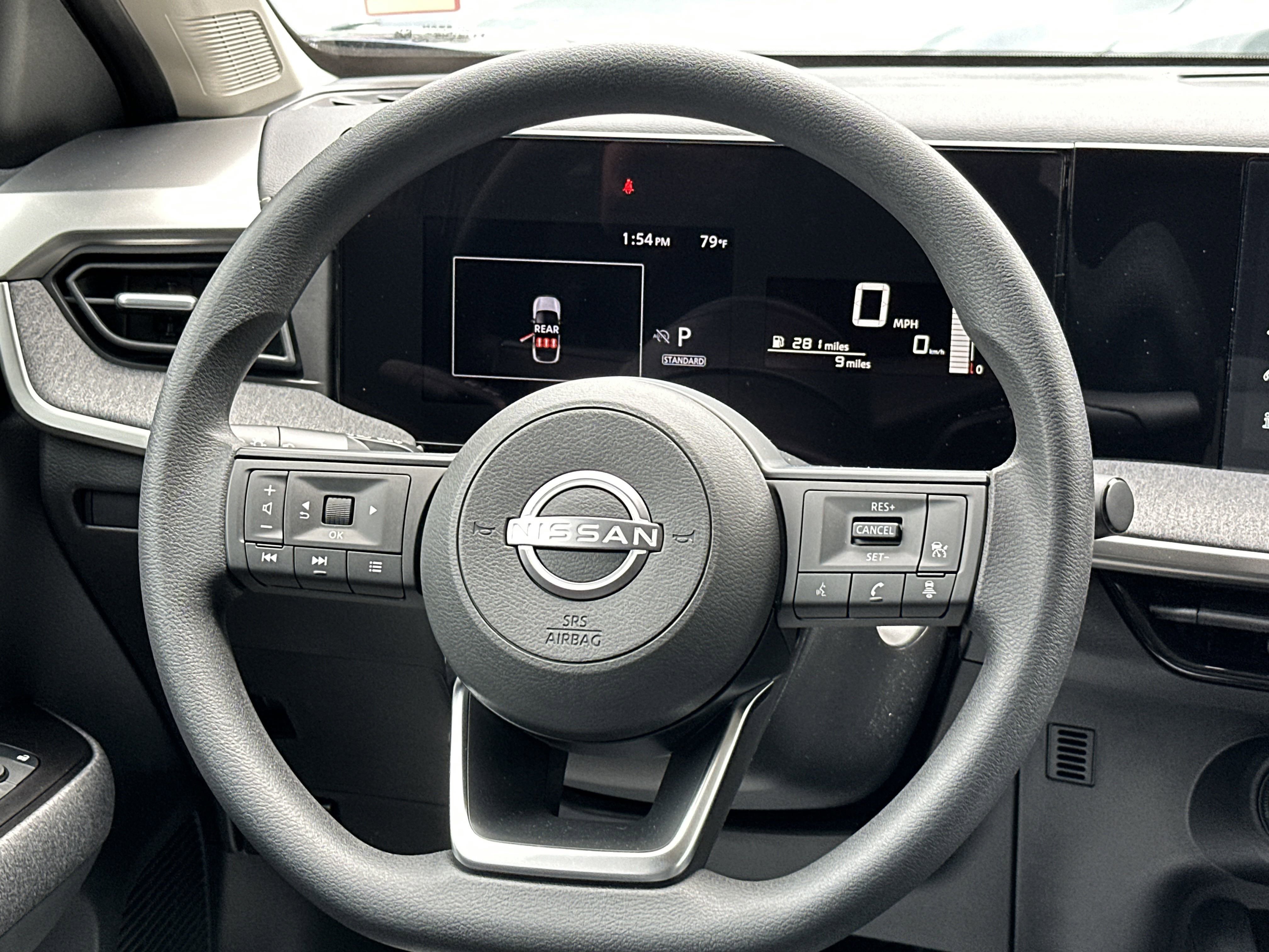 2025 Nissan Kicks SV photo 10