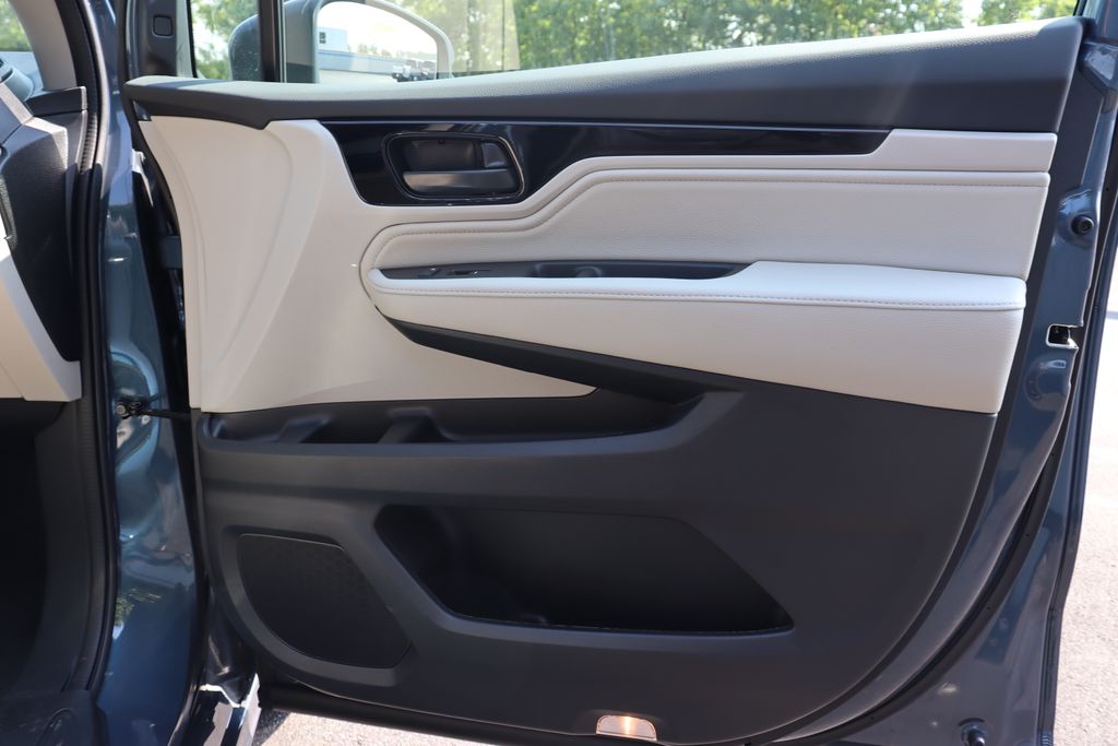 2026 Honda Odyssey Touring photo 20