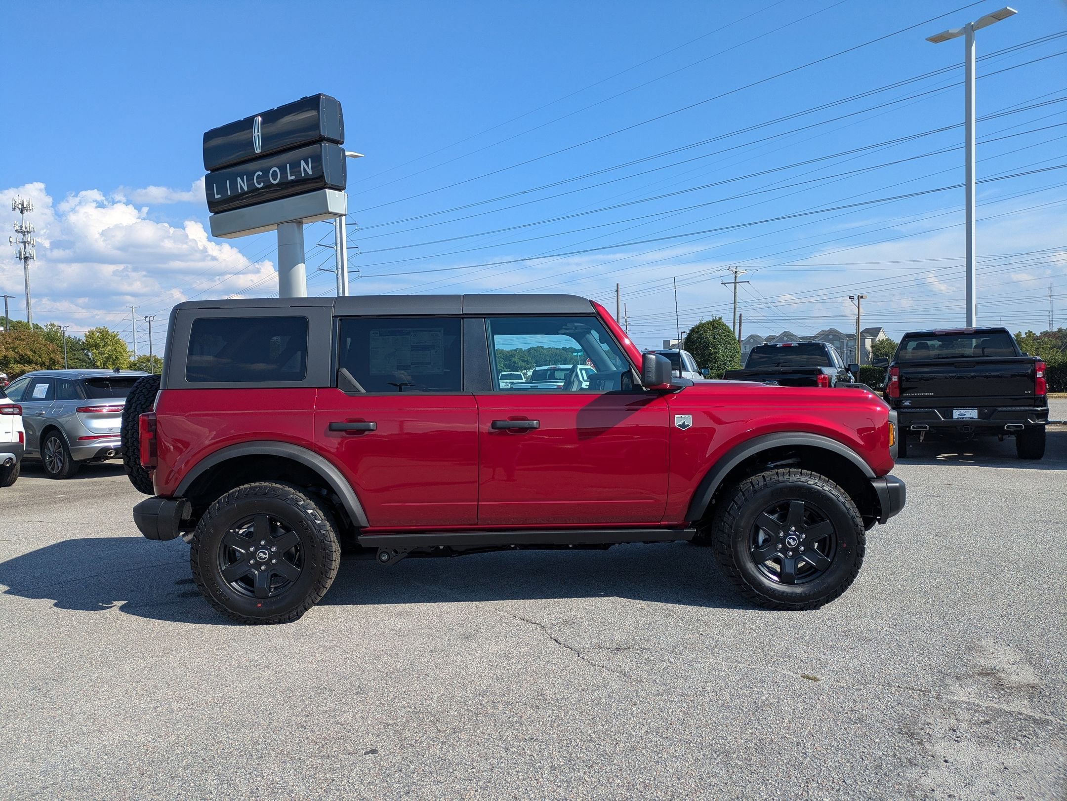 2025 Ford Bronco Big Bend photo 2
