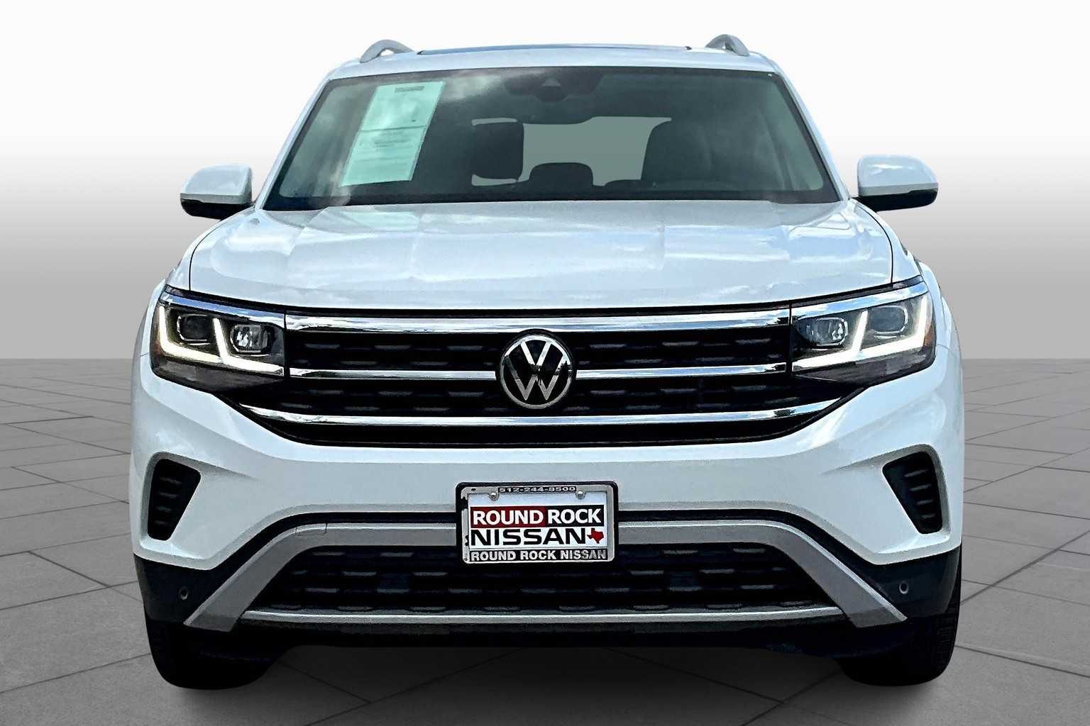 2021 Volkswagen Atlas SEL photo 2
