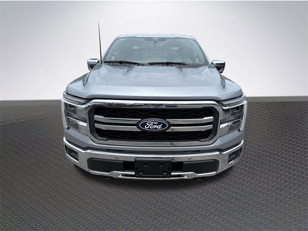 2025 Ford F-150 Lariat photo 2