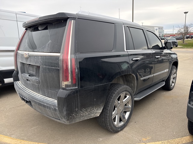 2020 Cadillac Escalade Luxury photo 4