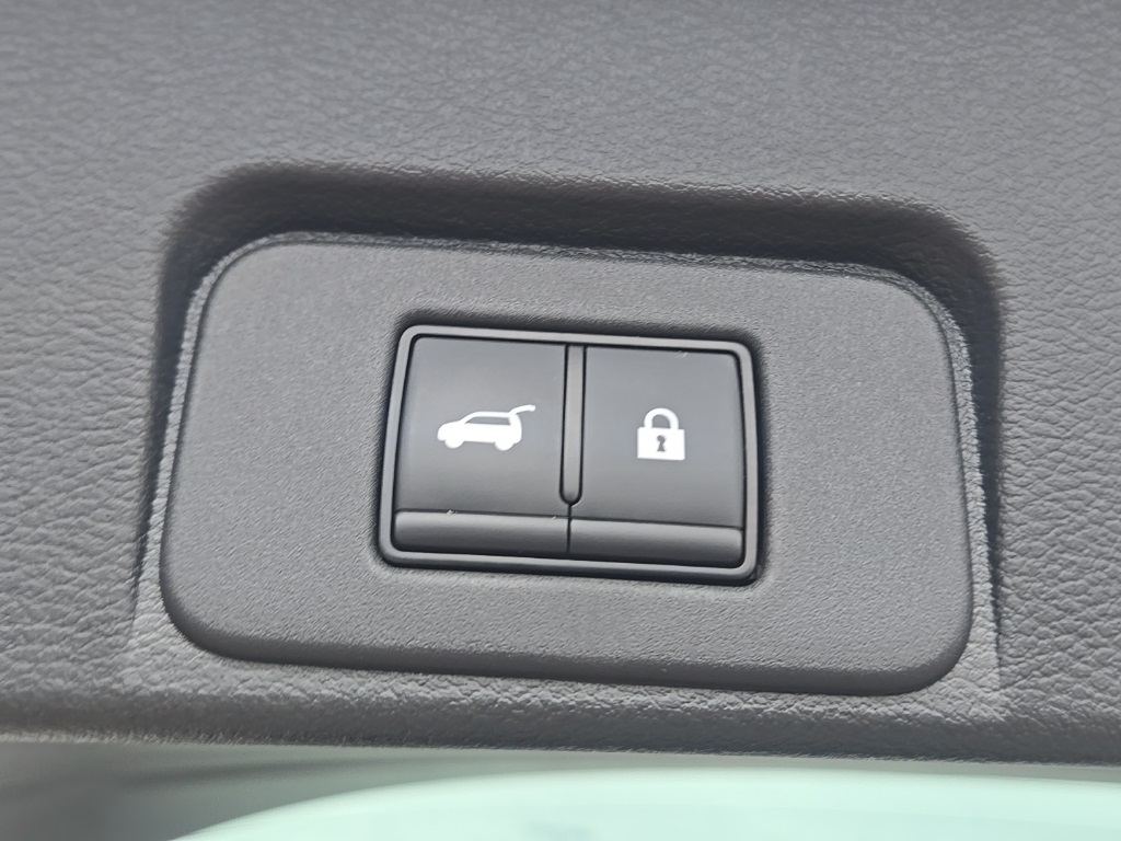 2023 Nissan Rogue Platinum photo 39