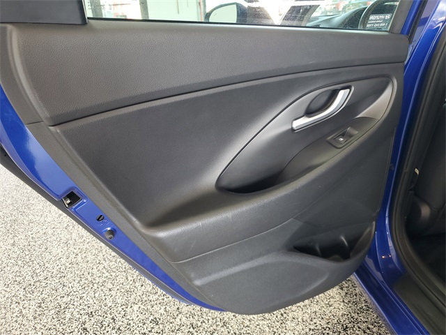 2019 Hyundai Elantra GT Base photo 23