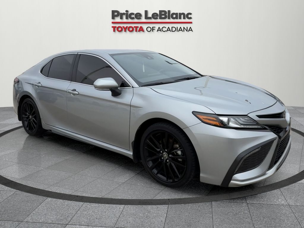 2024 Toyota Camry XSE's photo