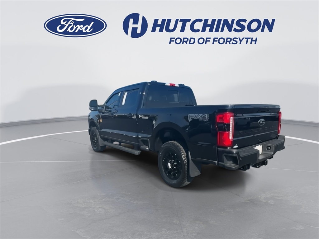 2025 Ford F-250 XLT photo 3