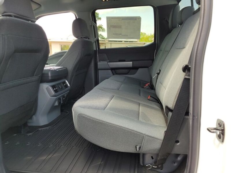 2025 Ford F-150 XLT photo 6