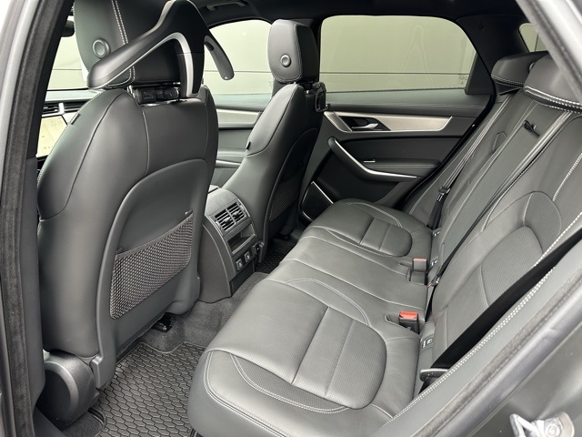 2026 Jaguar F-PACE P250 R-Dynamic S photo 23