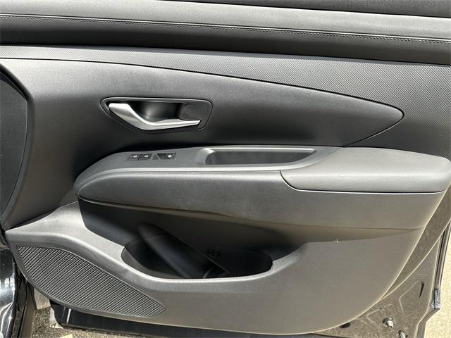 2025 Hyundai Tucson SEL photo 10